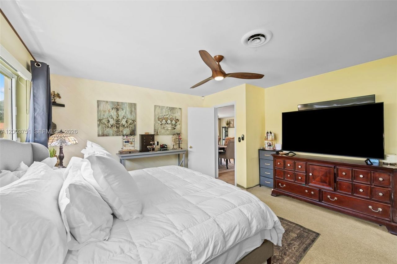 1925 N 39th Ave , Hollywood, FL 33021 Photo