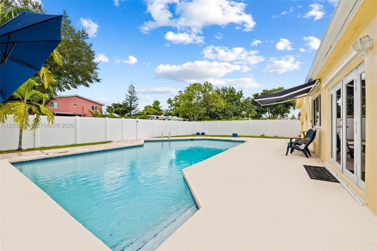 1925 N 39th Ave , Hollywood, FL 33021 Photo