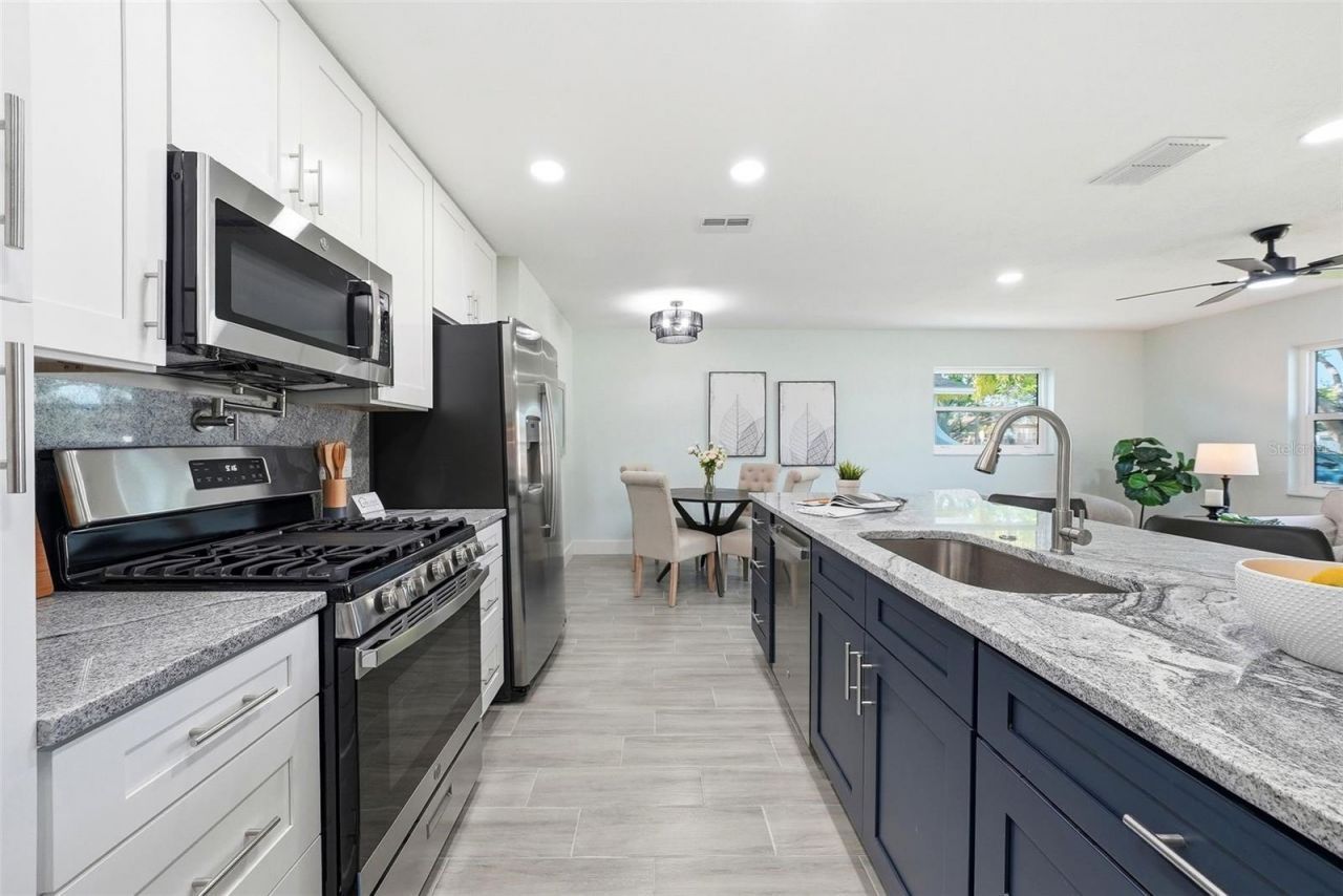 5611 Venetian Boulevard Ne, Saint Petersburg, FL 33703 Photo