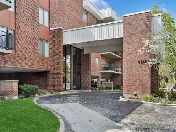 6545 Main Street , Unit 407, Downers Grove, IL 60516