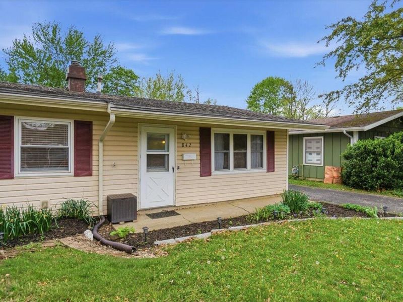 842 W 6th Street, Marysville, OH 43040 Photo 2