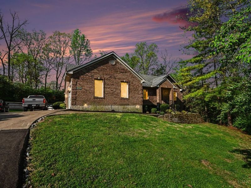 3623 Reemelin Rd, Cincinnati, OH 45211 Photo 1