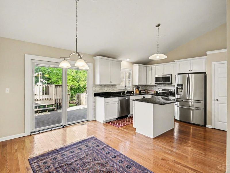 3623 Reemelin Rd, Cincinnati, OH 45211 Photo 8