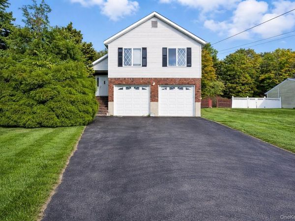 35 Depalma Drive , Highland Mills, NY 10930