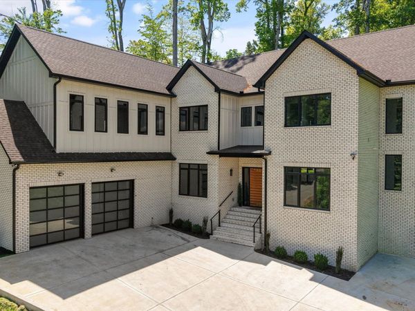 1135 Oak Chase Blvd, Lenoir City, TN 37772
