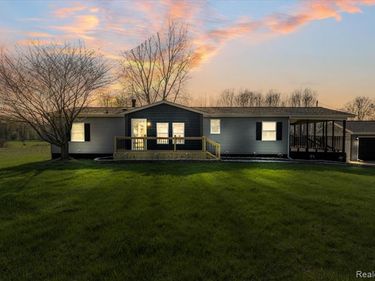 1160 S Van Vleet Road , Clayton Twp, MI 48473