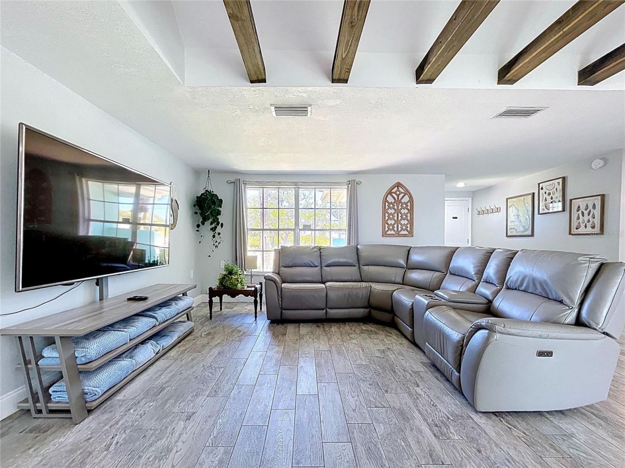 4930 Bay Park Drive , Port Richey, FL 34668 Photo