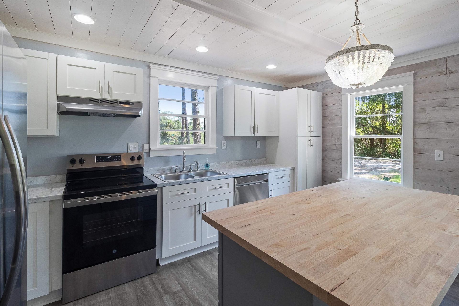 18 Suwannee Avenue, Panacea, FL 32346 Photo