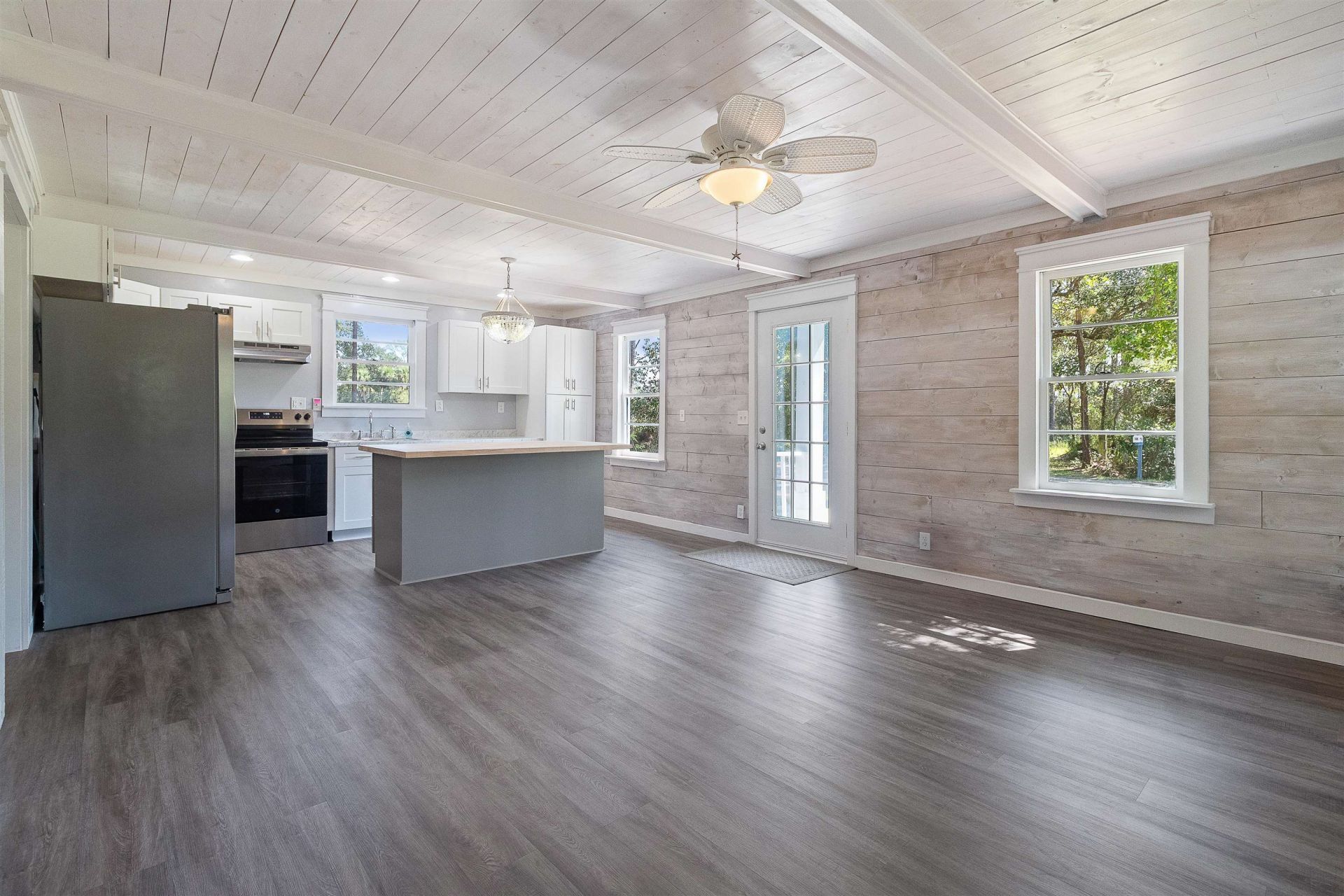 18 Suwannee Avenue, Panacea, FL 32346 Photo