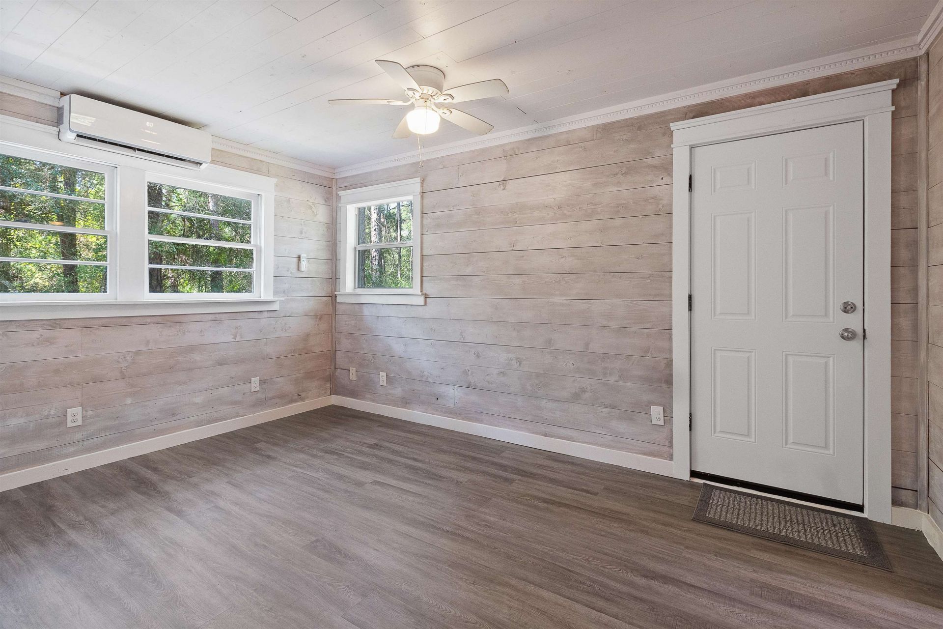 18 Suwannee Avenue, Panacea, FL 32346 Photo