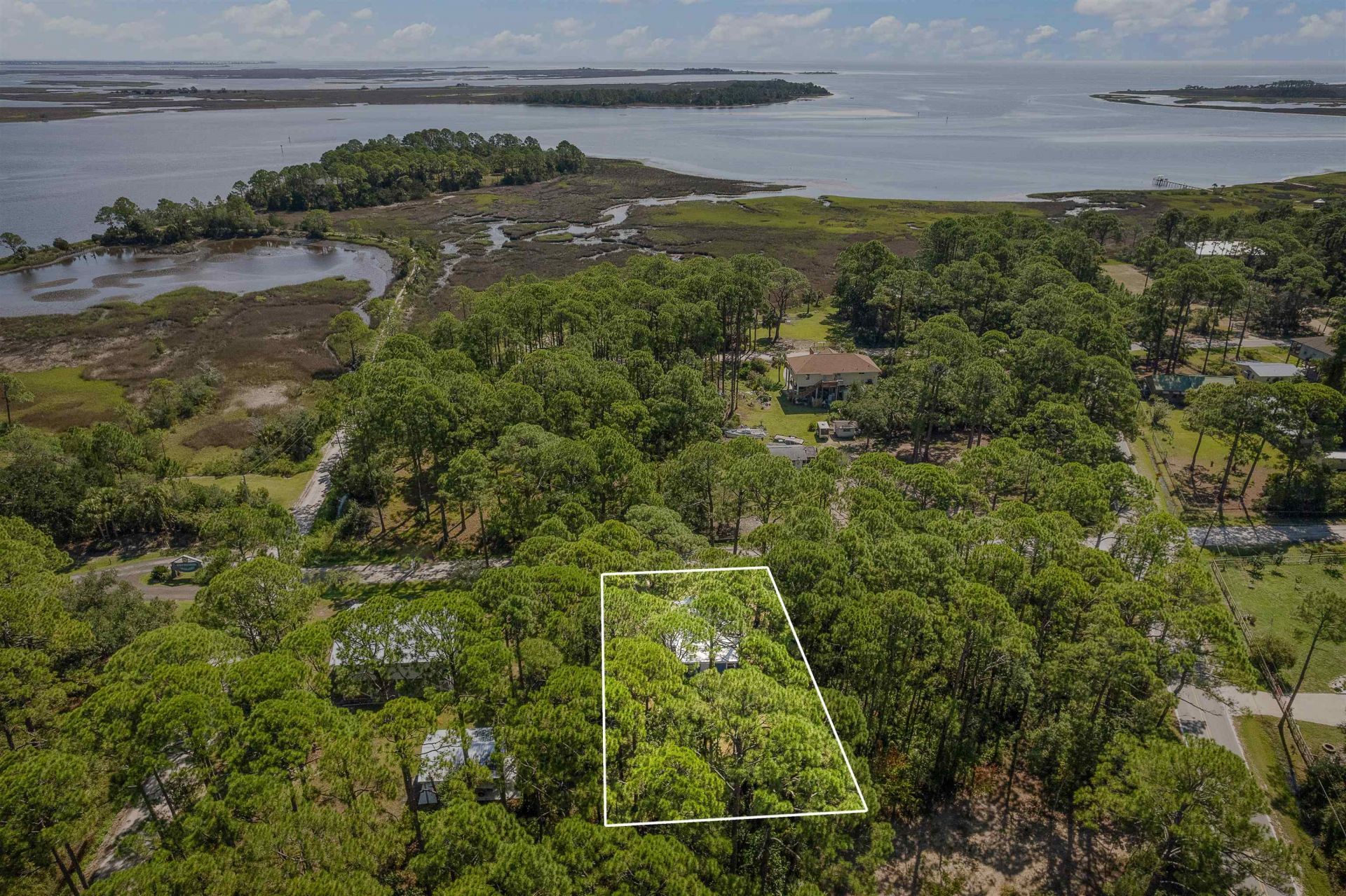 18 Suwannee Avenue, Panacea, FL 32346 Photo