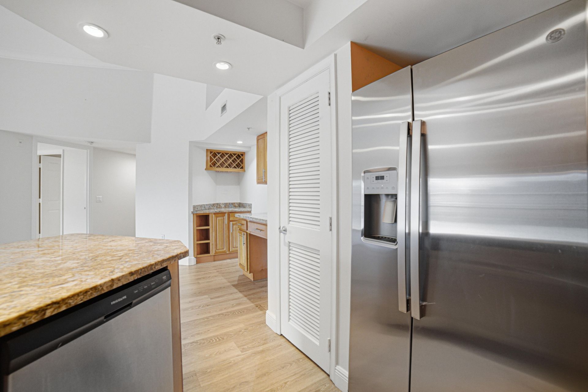 2009 SE 10th Avenue, Unit 309, Fort Lauderdale, FL 33316 Photo