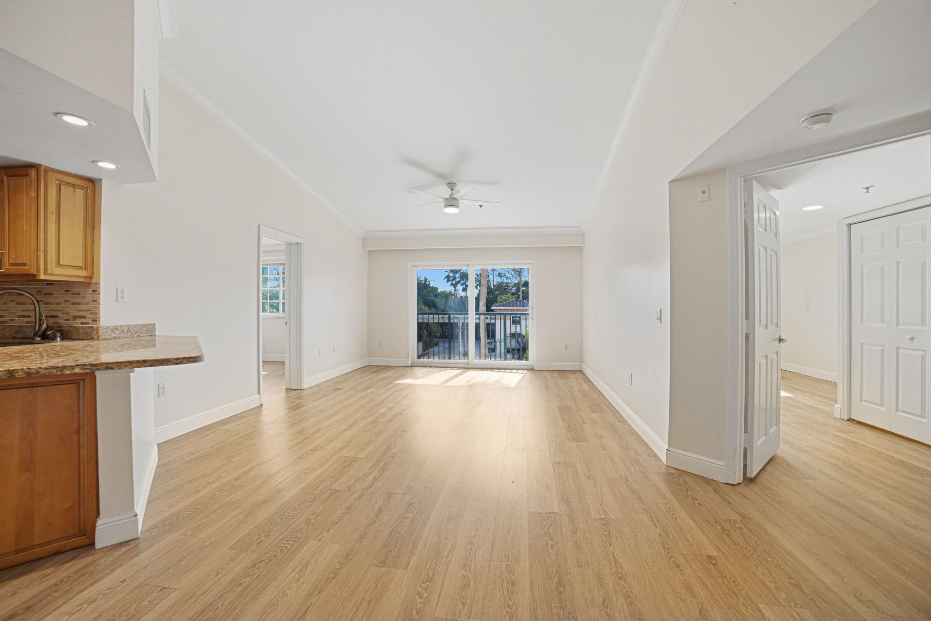 2009 SE 10th Avenue, Unit 309, Fort Lauderdale, FL 33316 Photo