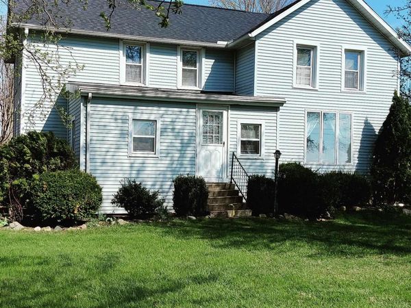 8135 Berkey , Blissfield, MI 49228