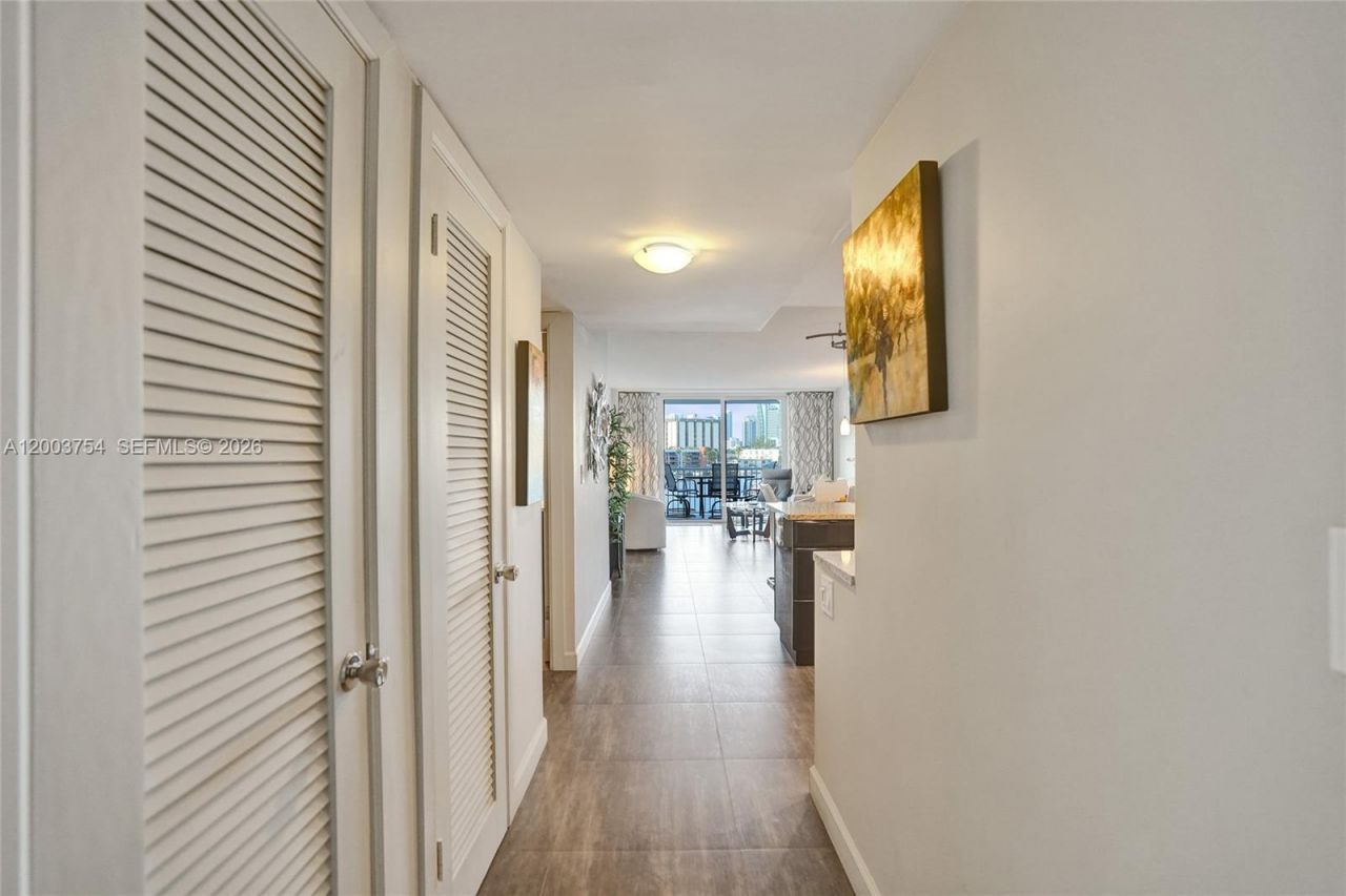 410 Golden Isles Dr , Unit 408, Hallandale Beach, FL 33009 Photo