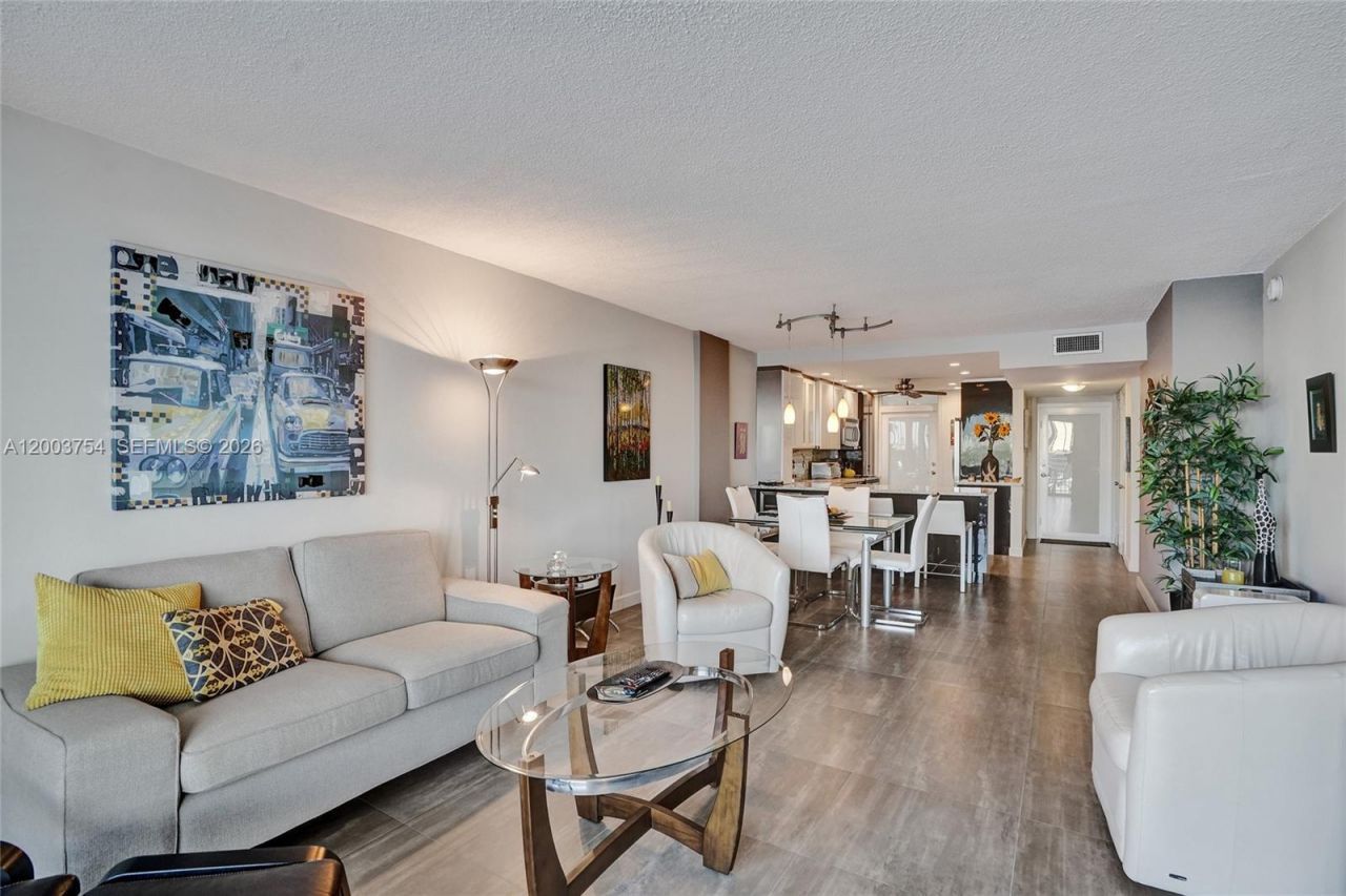 410 Golden Isles Dr , Unit 408, Hallandale Beach, FL 33009 Photo