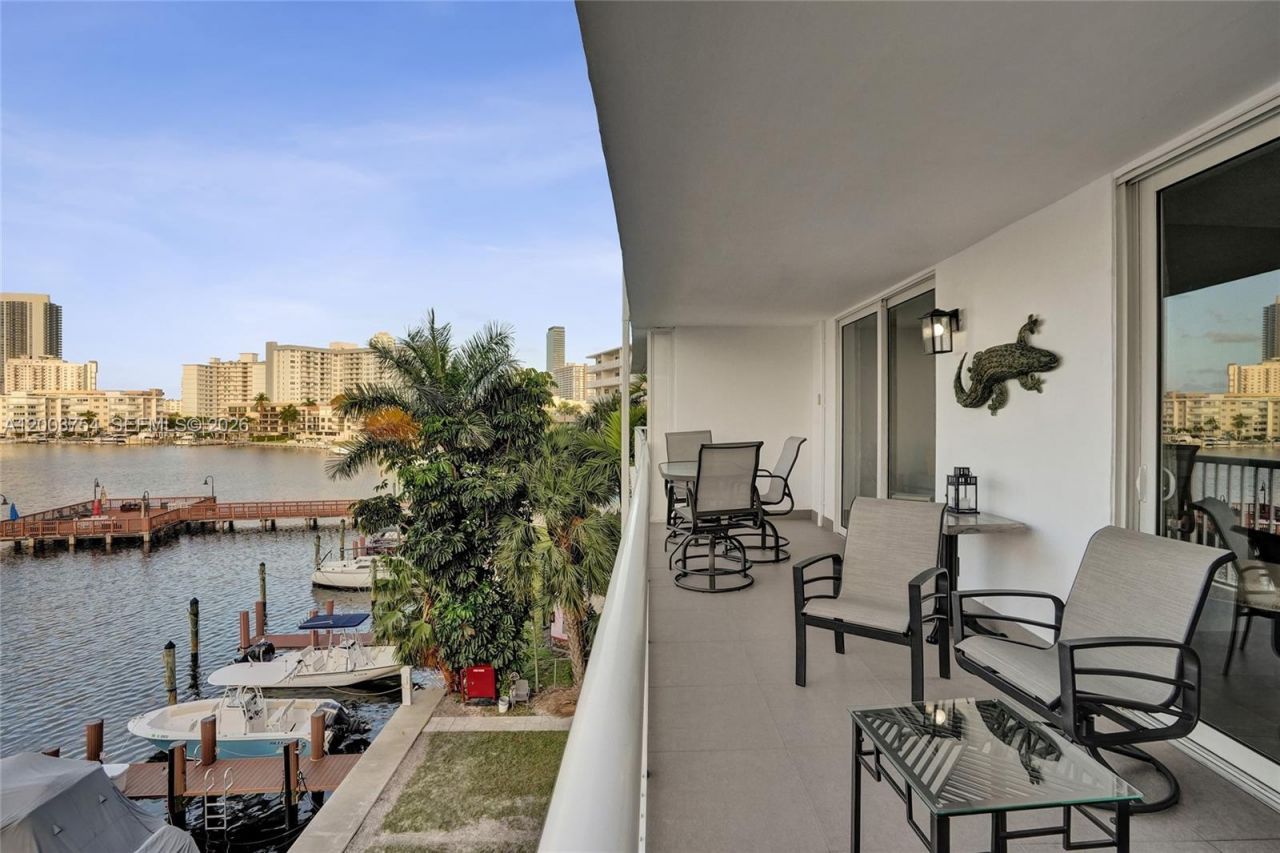 410 Golden Isles Dr , Unit 408, Hallandale Beach, FL 33009 Photo