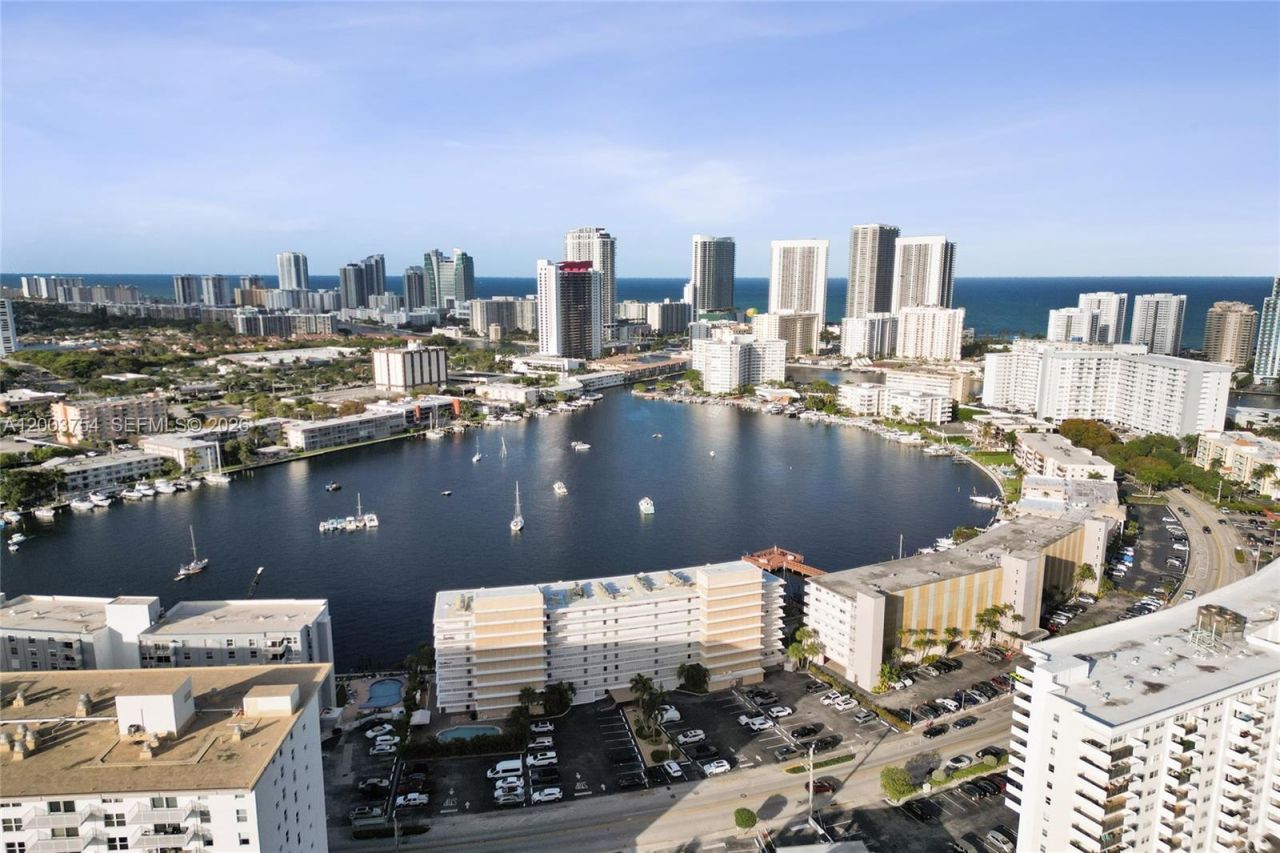 410 Golden Isles Dr , Unit 408, Hallandale Beach, FL 33009 Photo