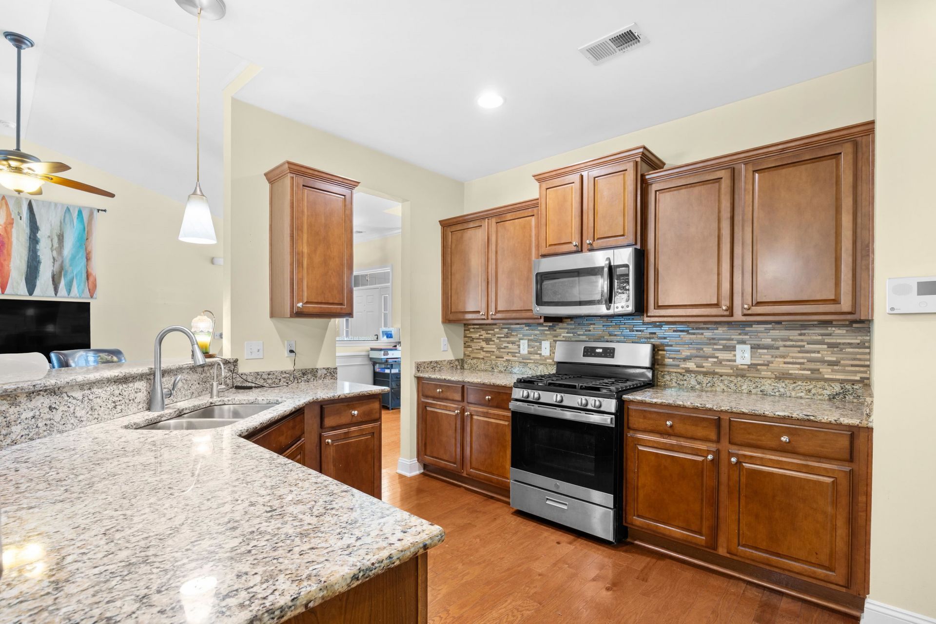 1121 Shire Way Photo 12