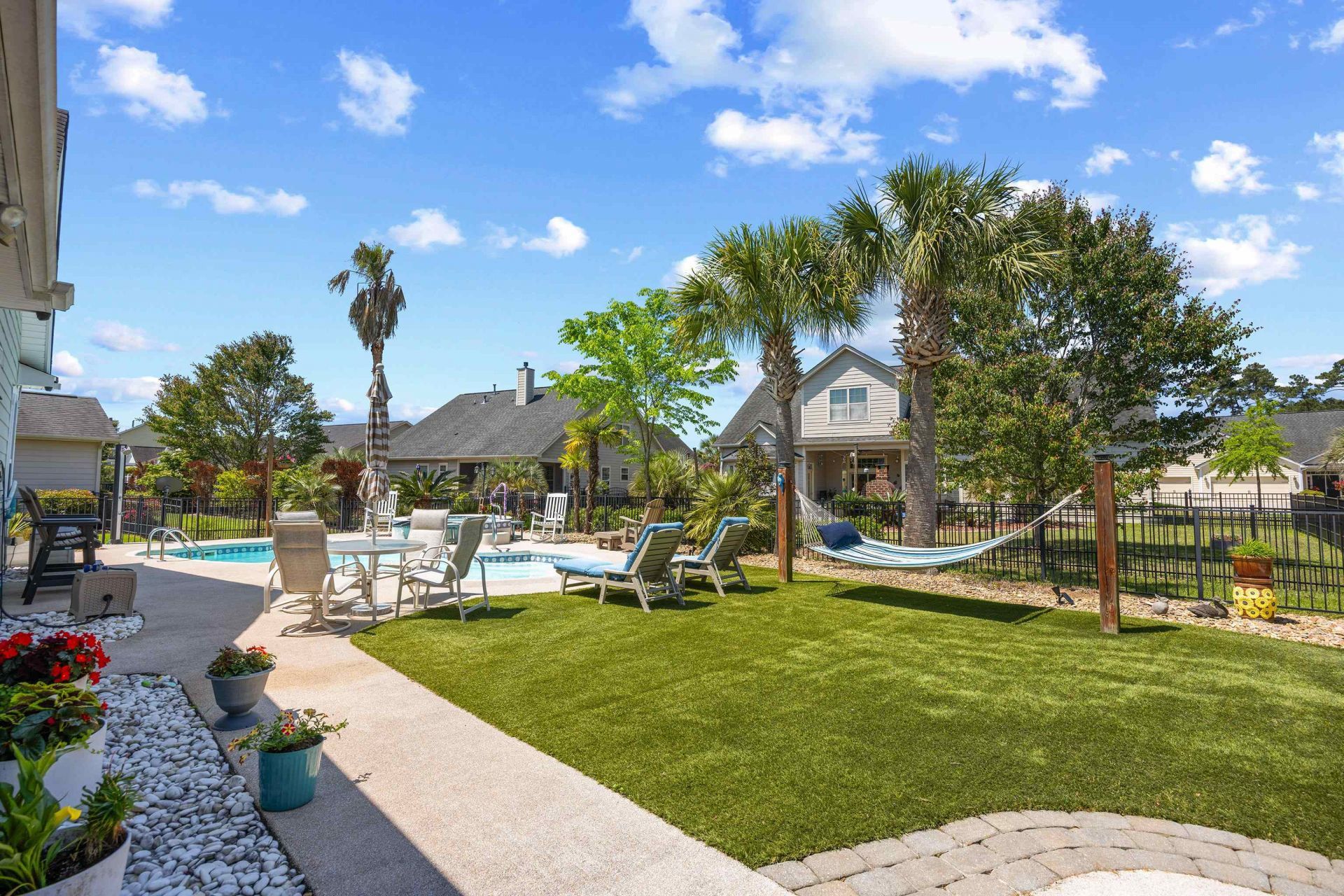 1121 Shire Way Photo 33