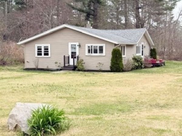 1 Crystal Lake Dr, Carver, MA 02330