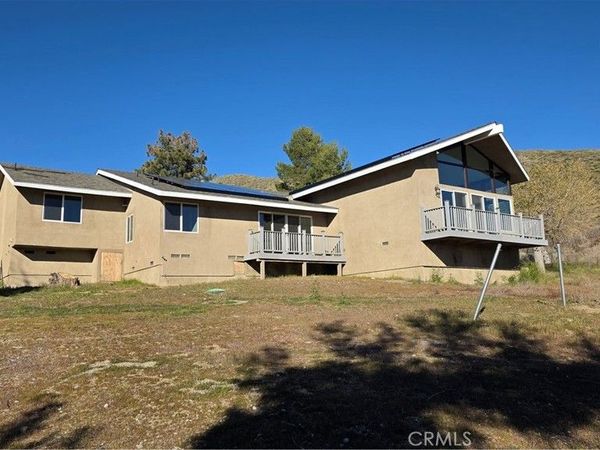 8822 Babia , Leona Valley, CA 93551