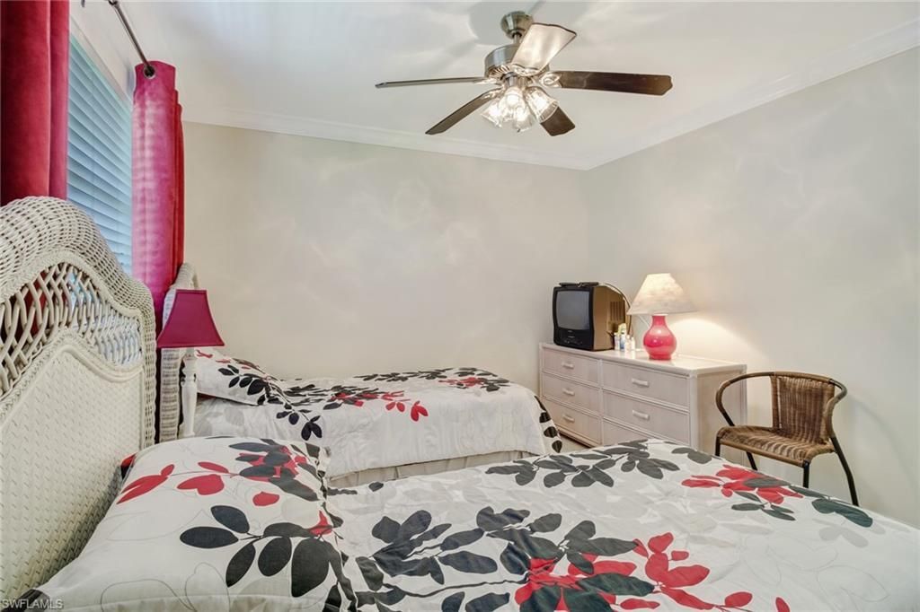 49 High Point Cir S, Unit 102, Naples, FL 34103 Photo