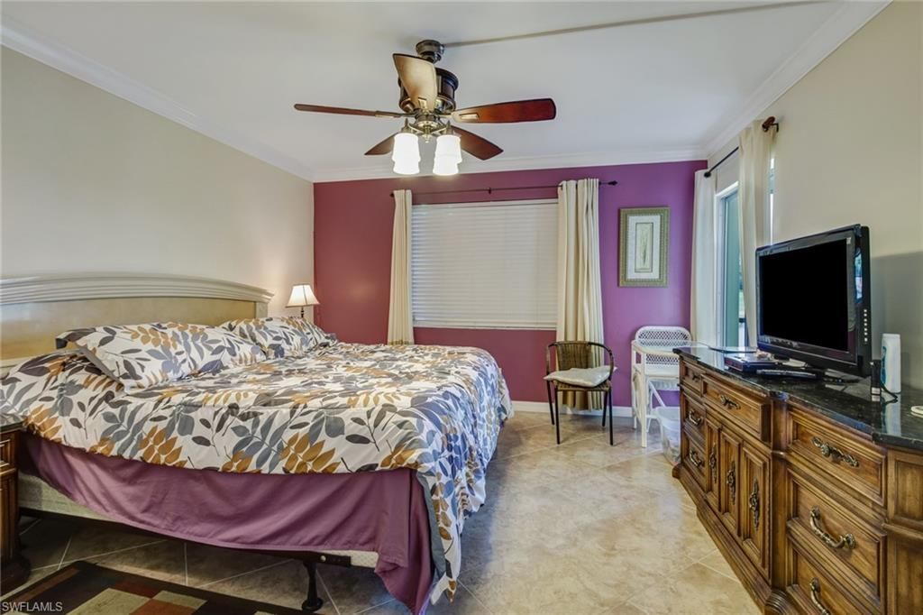 49 High Point Cir S, Unit 102, Naples, FL 34103 Photo