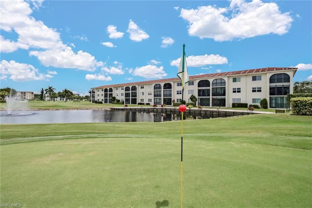 49 High Point Cir S, Unit 102, Naples, FL 34103 Photo