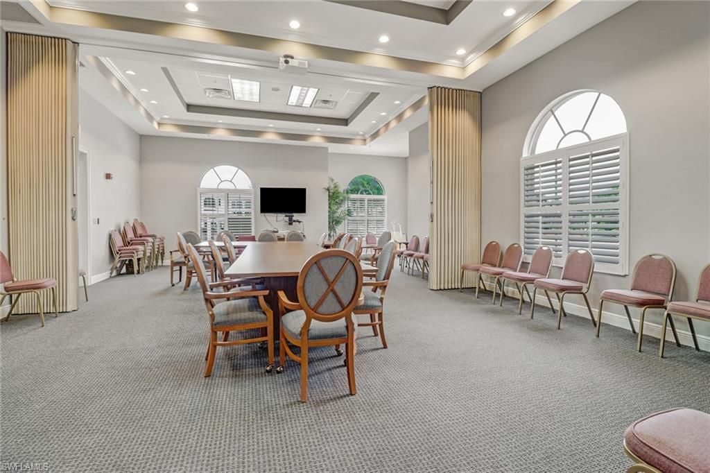 49 High Point Cir S, Unit 102, Naples, FL 34103 Photo