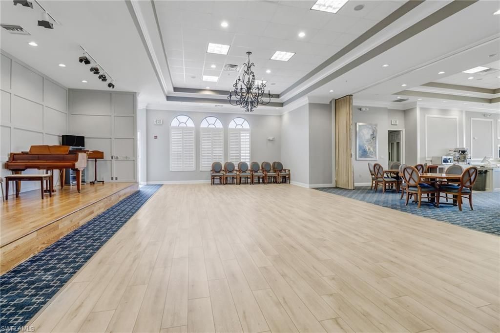 49 High Point Cir S, Unit 102, Naples, FL 34103 Photo