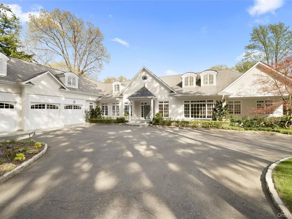 17 Hilldale Lane , Sands Point, NY 11050