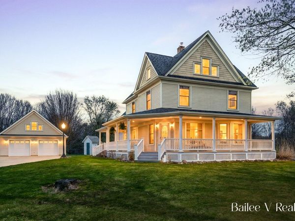 9933 E Grand River Avenue, Portland, MI 48875