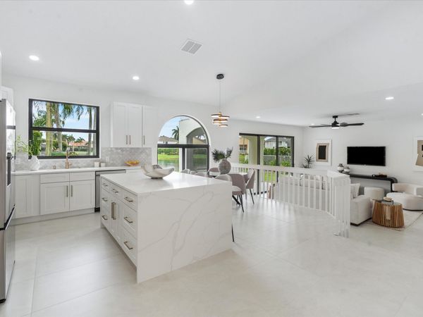 19887 Dinner Key Drive, Boca Raton, FL 33498