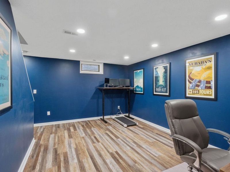 4641 Orwell Drive, Columbus, OH 43220 Photo 18