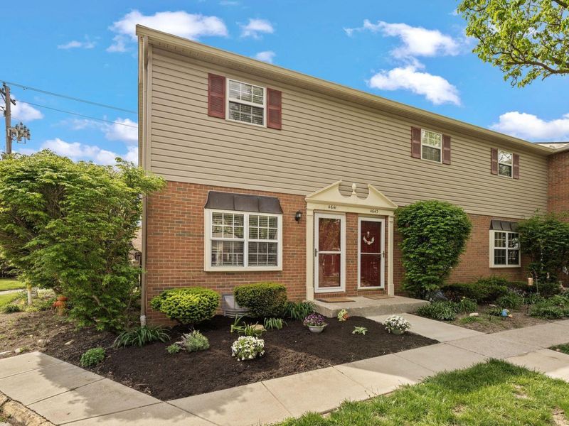 4641 Orwell Drive, Columbus, OH 43220 Photo 2