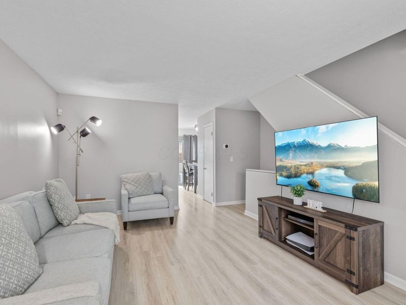 4641 Orwell Drive, Columbus, OH 43220 Photo 4