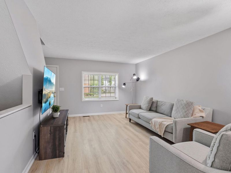 4641 Orwell Drive, Columbus, OH 43220 Photo 5