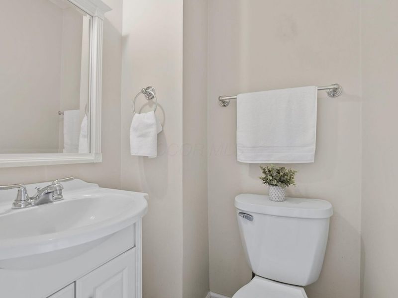 4641 Orwell Drive, Columbus, OH 43220 Photo 6