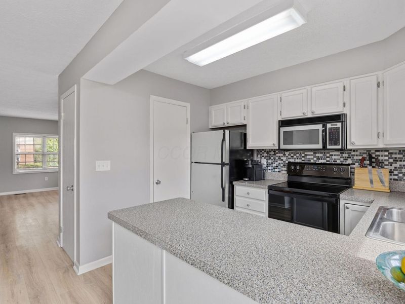 4641 Orwell Drive, Columbus, OH 43220 Photo 8