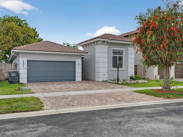 1281 NE 41st Pl , Homestead, FL 33033