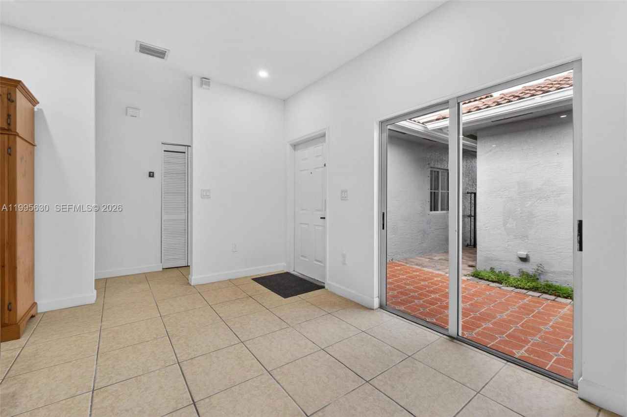 1281 NE 41st Pl , Homestead, FL 33033 Photo