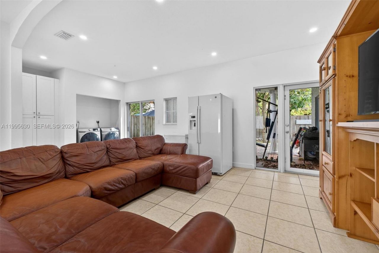 1281 NE 41st Pl , Homestead, FL 33033 Photo