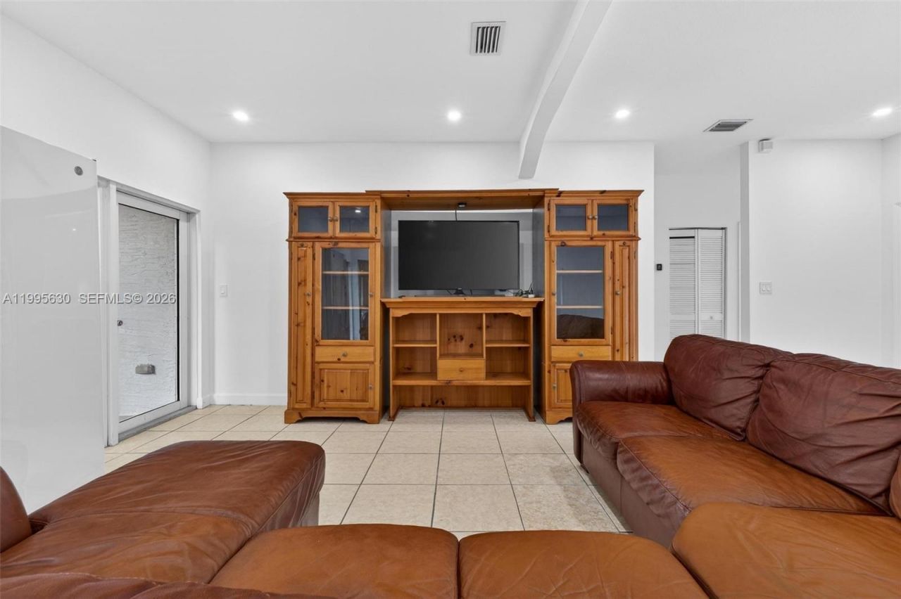 1281 NE 41st Pl , Homestead, FL 33033 Photo