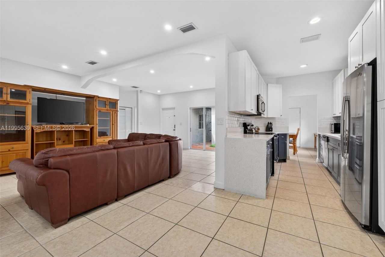 1281 NE 41st Pl , Homestead, FL 33033 Photo