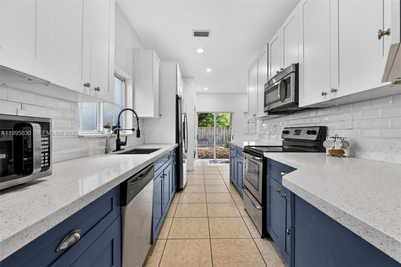 1281 NE 41st Pl , Homestead, FL 33033 Photo