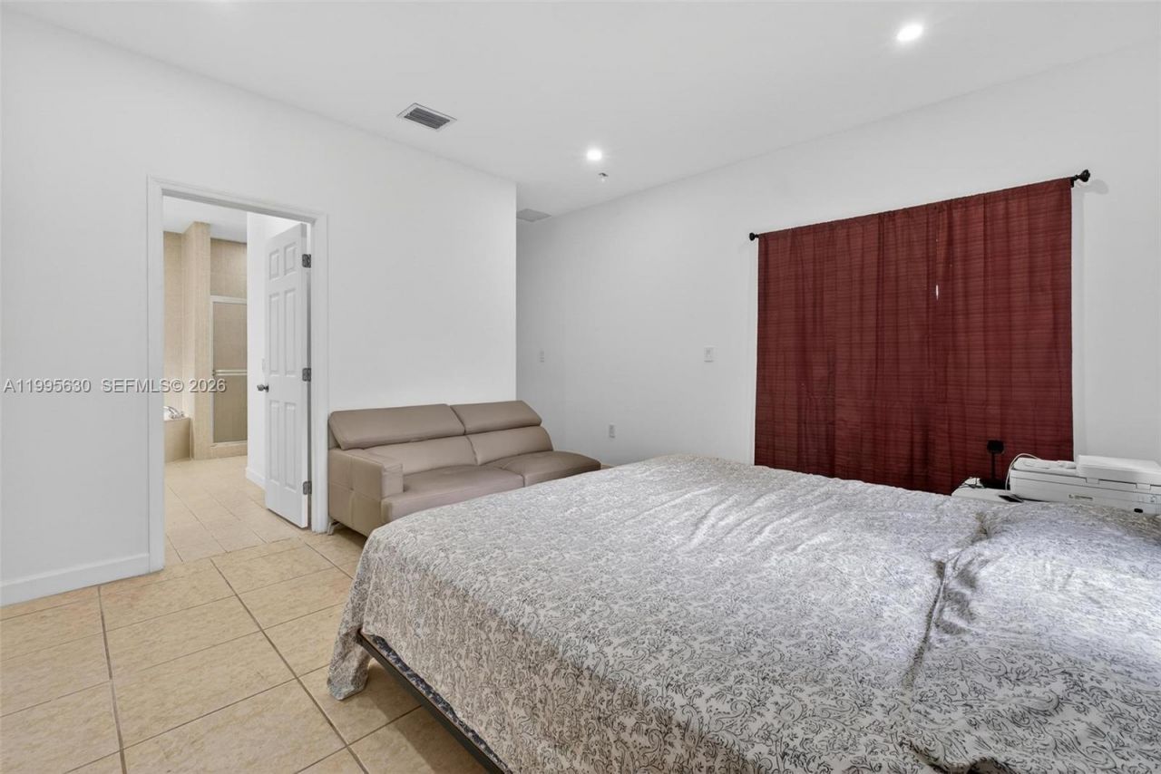 1281 NE 41st Pl , Homestead, FL 33033 Photo