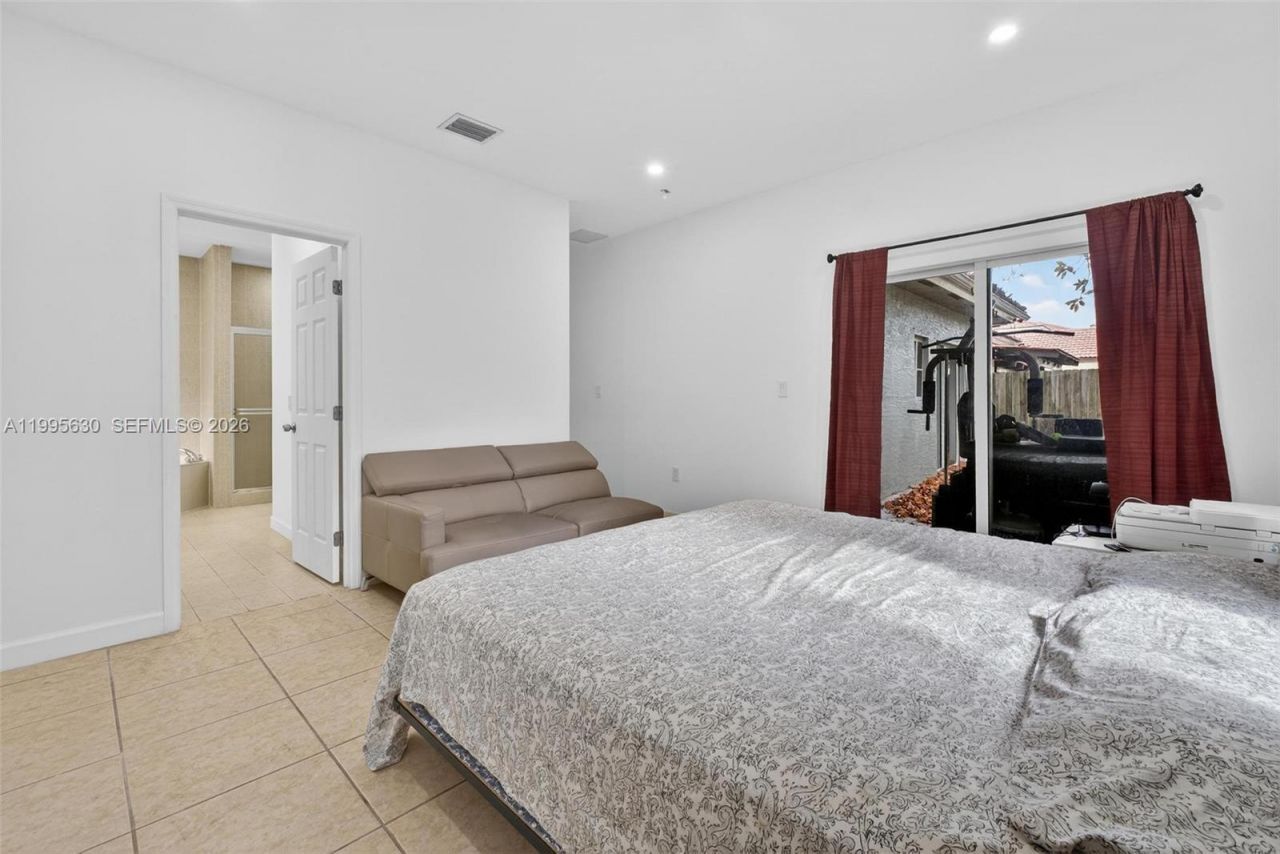 1281 NE 41st Pl , Homestead, FL 33033 Photo