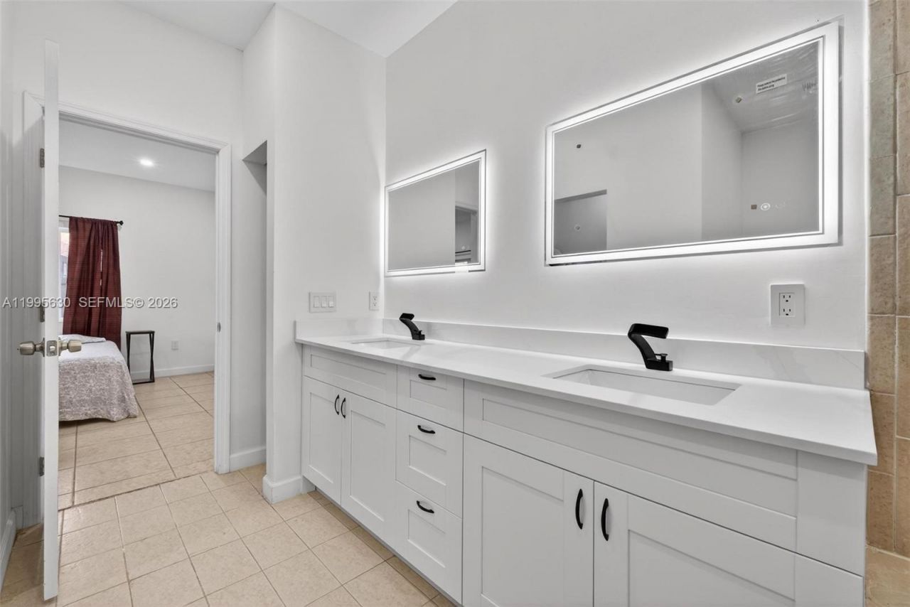 1281 NE 41st Pl , Homestead, FL 33033 Photo