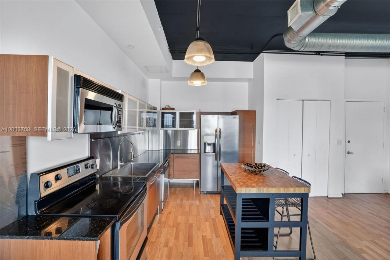 10 SW South River Dr, Unit 708, Miami, FL 33130 Photo